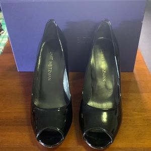 Stuart Weitzman 4” blocked heel black patent leather peep toe